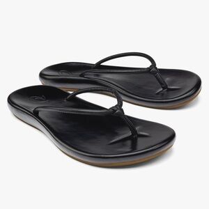 OluKai Huawai Black Leather Comfort Flip Flop Sandals - 9W